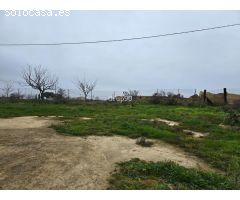 Oportunidad única: Casa con amplio terreno en Lleida