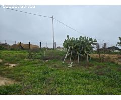 Oportunidad única: Casa con amplio terreno en Lleida