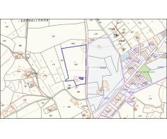 Oportunidad única: Casa con amplio terreno en Lleida