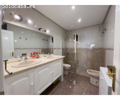 Adosada en Venta en Benalmadena Málaga