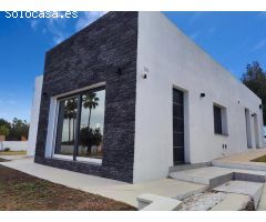 VILLA CON PISCINA CON RENTABILIDAD TURÍSTICA