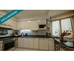 ¡Tu oasis en la ciudad: terraza, espacio y comodidad cerca del centro!