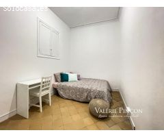PISO AMPLIO CON 6 DORMITORIOS EN EL CORAZÓN DEL BARRIO GÓTICO.