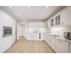 Villa with Pool & Gardens Near Port Santa Ponsa