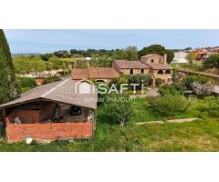 Masía de 8 habitaciones ideal para turismo rural en La Bisbal d’Empordà