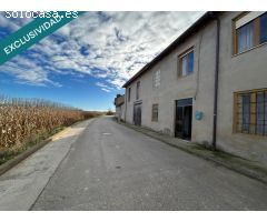 Casa de pueblo en venta en Carral de la Vega