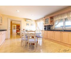 Casa ideal para familias en La Bisbal dEmpordà