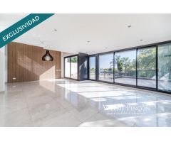 EXCLUSIVO CHALET EN CAN QUIRZE. Casa unifamiliar de tres plantas con ascensor.