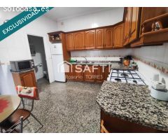 Casa en venta en Aguilar de la Frontera