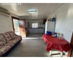Casa con terreno 4000m2 en Novelda zona CAMPET