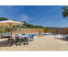 EXCLUSIVA VILLA CON LICENCIA TURÍSTICA EN LLORET DE MAR