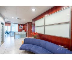 Oficinas de 235 m² con terraza y parking en Empuriabrava