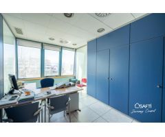 Oficinas de 235 m² con terraza y parking en Empuriabrava