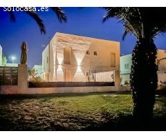 Adosada en Venta en Retamar Almería 