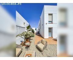 Adosada en Venta en Retamar Almería 