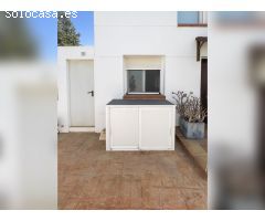 Adosada en Venta en Retamar Almería 