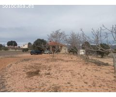 HERMOSA CASA CAMPO