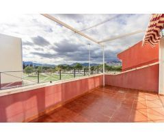 Exclusiva vivienda en Aspe: Disfruta de un entorno natural y la cercanía a la ciudad