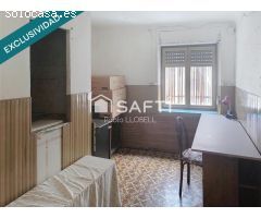 Magnífica oportunidad a reformar en centro Petrer