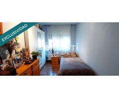 Casa independiente , 4 habitaciones en una sola planta.