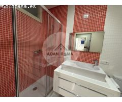 Venta de chalet adosado en O grove, de 230m2 con 4 dormitorios y 4 baños con plaza de garaje y trast