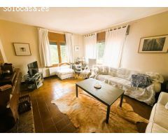 Tu hogar ideal con piscina, jardín y vivero.