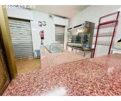 Local comercial con vivienda en segunda planta.