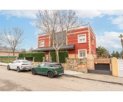 Casa-Chalet en Venta en Arroyomolinos Madrid 