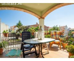 Casa espaciosa con jardín privado
