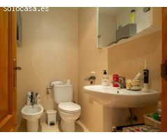 Casa espaciosa con jardín privado