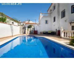 Casa espaciosa con vistas al mar y piscina privada zona Puig Sec