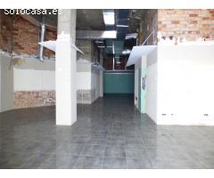 Local comercial esquinero de 742m2 en Manresa