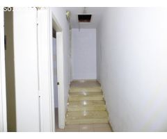 Local comercial esquinero de 742m2 en Manresa