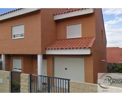 **CHALET OCUPADO, NO SE PUEDE VISITAR** EN ESQUIVIAS