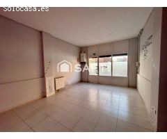 Local comercial en alquiler en plena Avenida Párroco Pablo Díez con mucha visibilidad