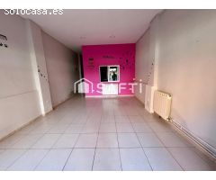 Local comercial en alquiler en plena Avenida Párroco Pablo Díez con mucha visibilidad