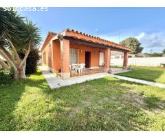 PARCELA DE 966 M2 CON DOS CASAS EN C/ HELENIO, PLAYA DE LA BARROSA