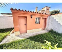 PARCELA DE 966 M2 CON DOS CASAS EN C/ HELENIO, PLAYA DE LA BARROSA