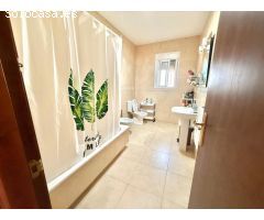 PARCELA DE 966 M2 CON DOS CASAS EN C/ HELENIO, PLAYA DE LA BARROSA