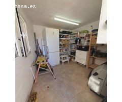¡Su villa de ensueño le espera! Espaciosa villa de 3 dormitorios con piscina y ubicación privada.