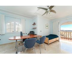 Hermosa Villa con Vistas al Mar en Arguineguin, Loma II – La Casa de Tus Sueños