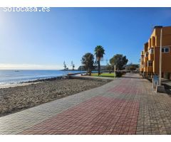 ¡Encantadora villa adosada con 4 dormitorios e increíbles zonas exteriores!