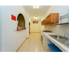 ¡Encantadora villa adosada con 4 dormitorios e increíbles zonas exteriores!