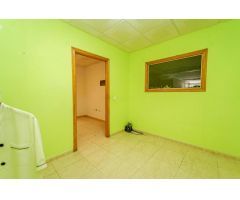 ¡Encantadora villa adosada con 4 dormitorios e increíbles zonas exteriores!