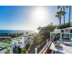 ¡Propiedad de 3 Dormitorios Totalmente Renovada con Privacidad Inigualable y Impresionantes Vistas !