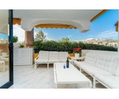 Apartamento exclusivo en el popular complejo Aquamarina: en primera línea de playa.