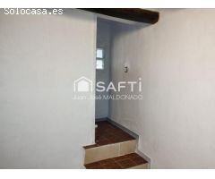 Renovada en Cálig: modernidad, luz y vistas que enamoran.