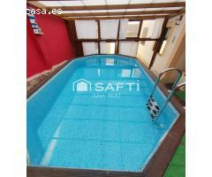 Casa con patio y piscina cubierta: ¡Vive o invierte en tu futuro!