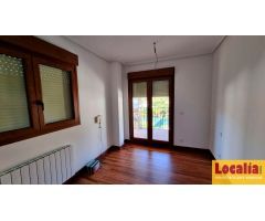 Amplio chalet adosado a estrenar. Castro Urdiales
