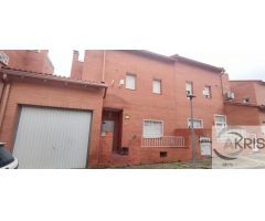 Chalet Adosado a reformar en Chozas de Canales